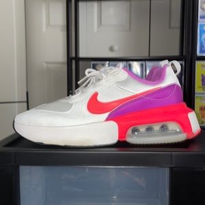 Nike CZ6156. Good Condition.